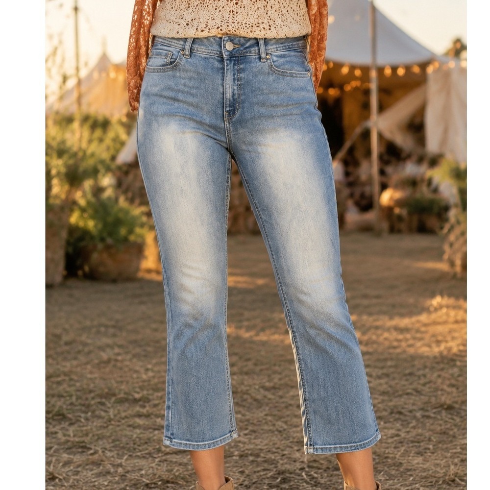 EST. 1946 Denim Womens Classic Straight Leg Light Wash Jeans Size 8 Boho Crop